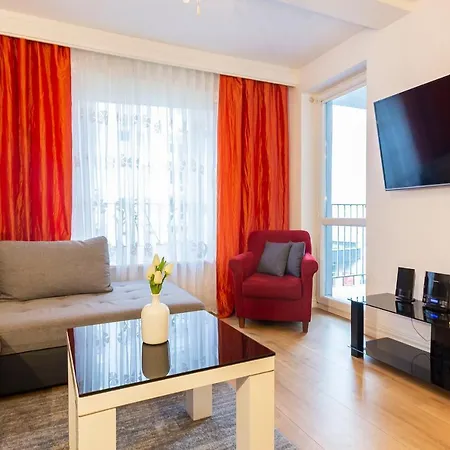 Apartment Vacationclub - Bohaterow Wrzesnia 11 *